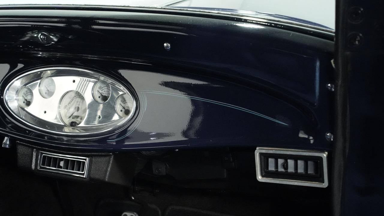 1932 Ford Tudor Streetrod