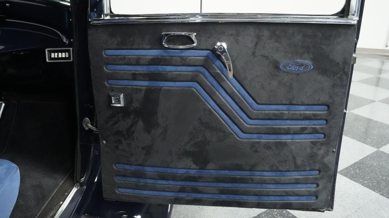 1932 Ford Tudor Streetrod