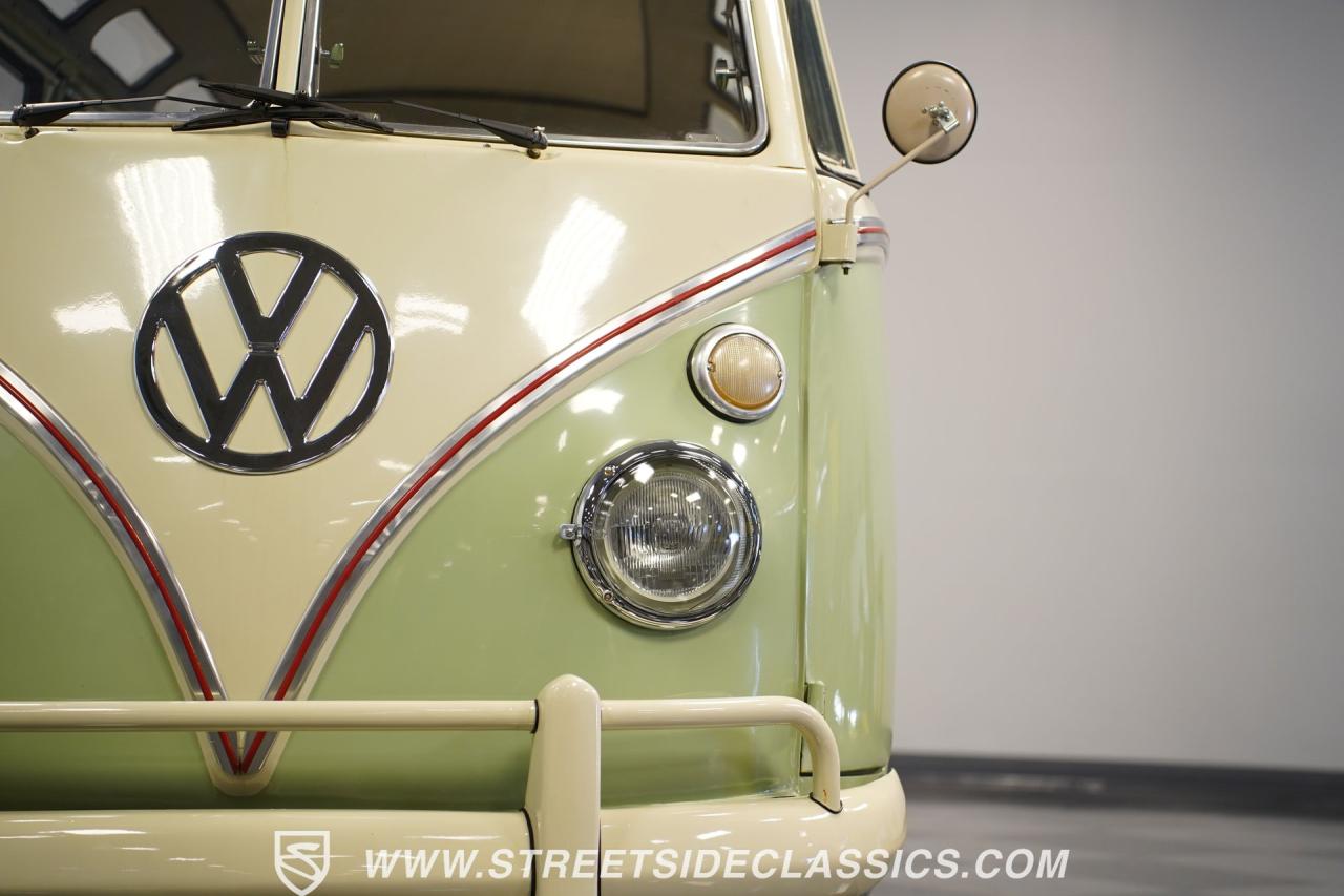 1968 Volkswagen Type 2 23 Window Deluxe Camper