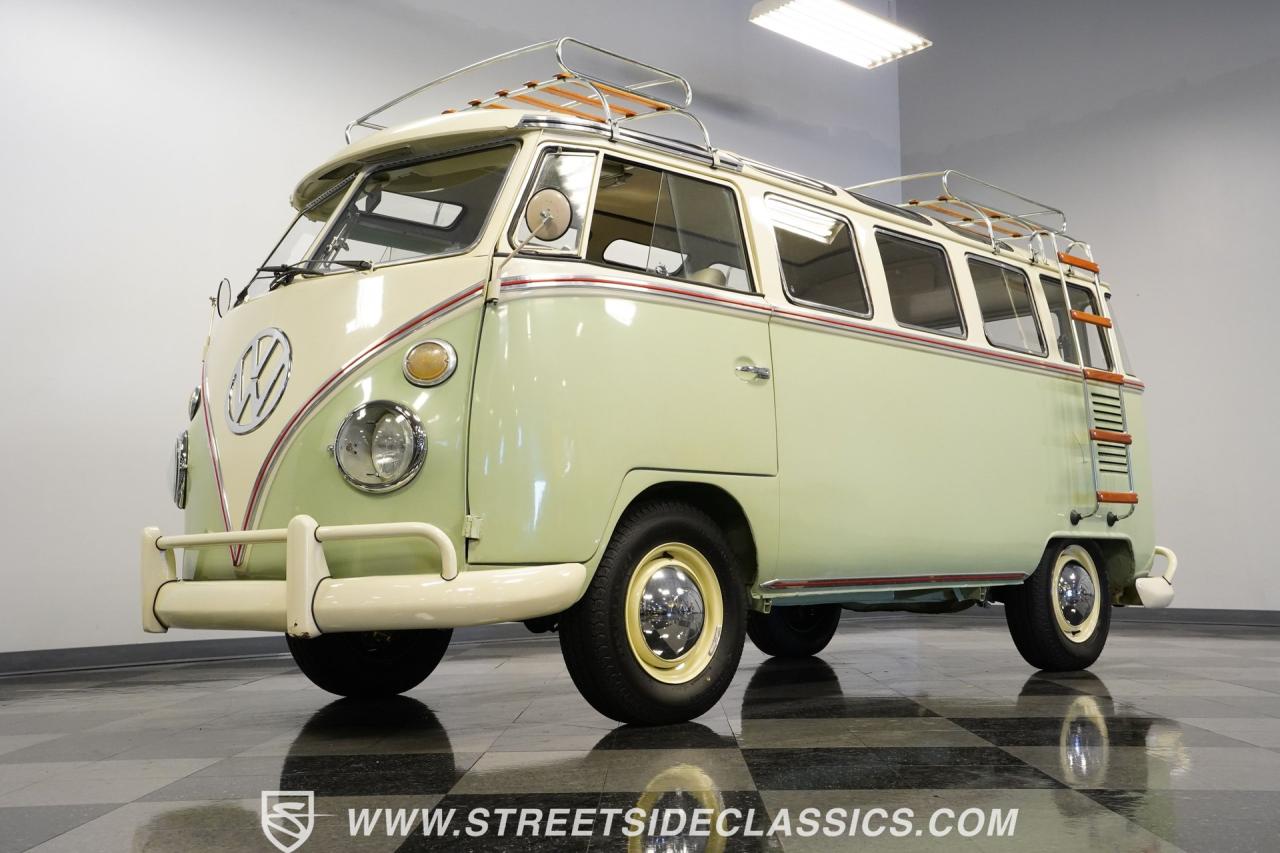 1968 Volkswagen Type 2 23 Window Deluxe Camper