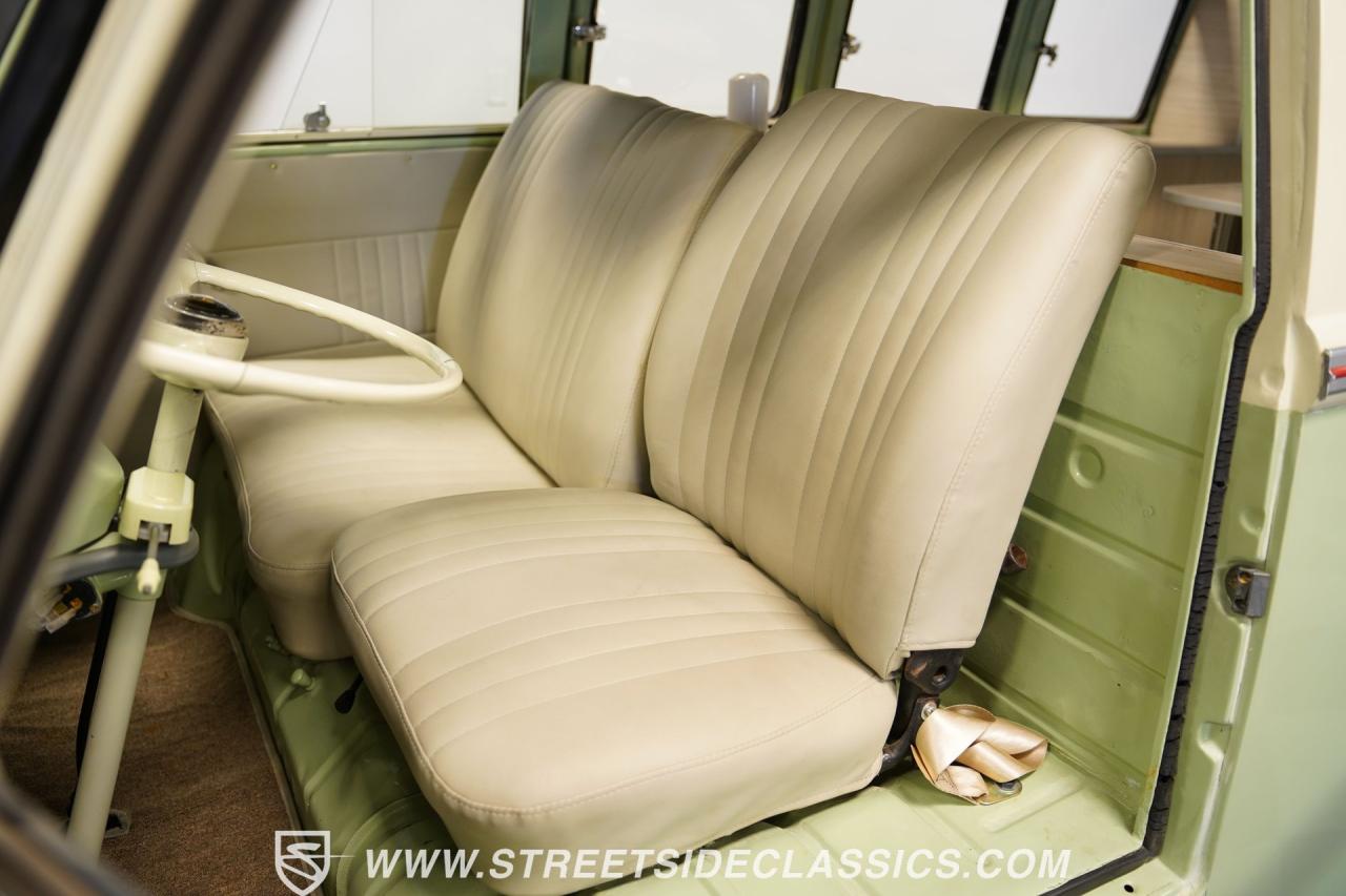 1968 Volkswagen Type 2 23 Window Deluxe Camper