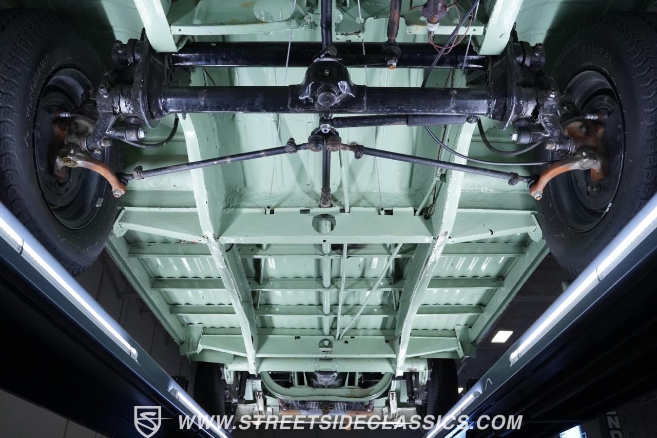 1968 Volkswagen Type 2 23 Window Deluxe Camper