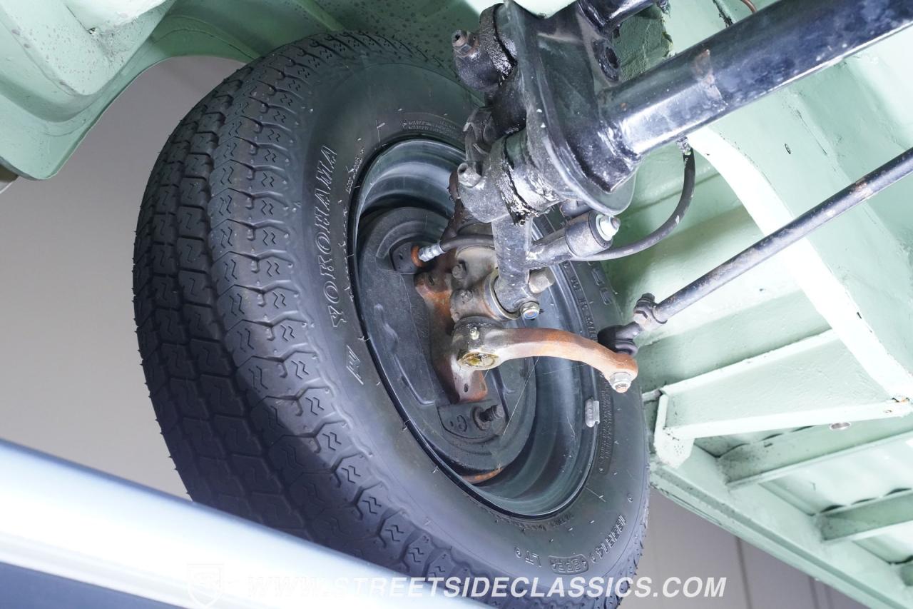 1968 Volkswagen Type 2 23 Window Deluxe Camper