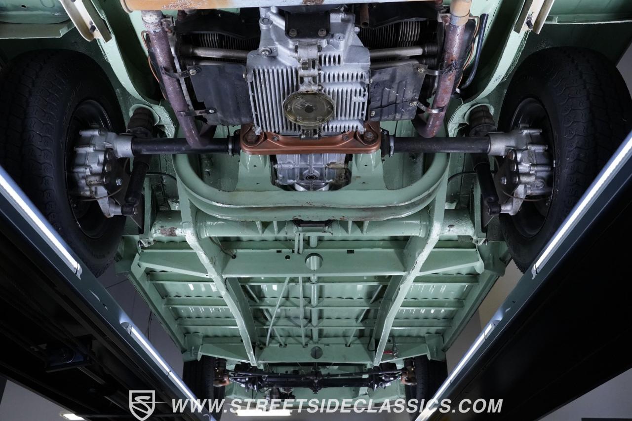 1968 Volkswagen Type 2 23 Window Deluxe Camper