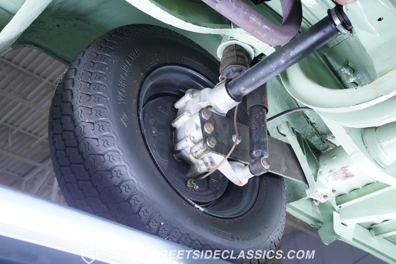 1968 Volkswagen Type 2 23 Window Deluxe Camper