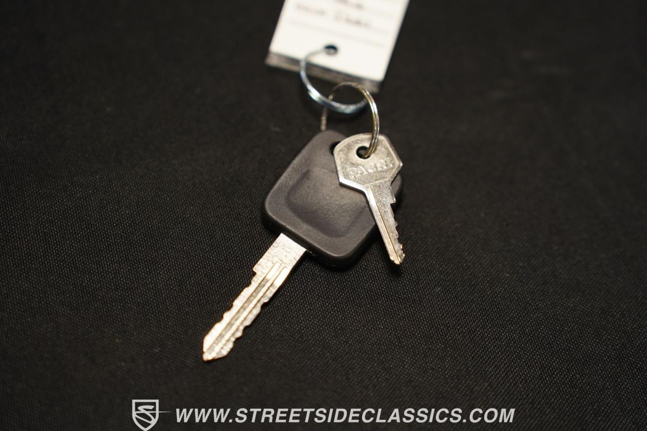 1968 Volkswagen Type 2 23 Window Deluxe Camper