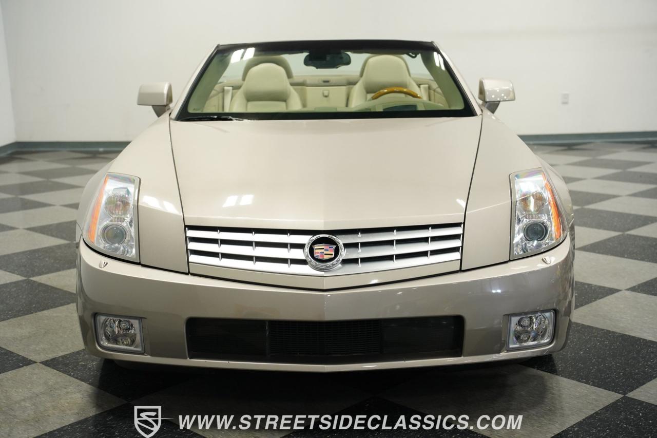 2004 Cadillac XLR