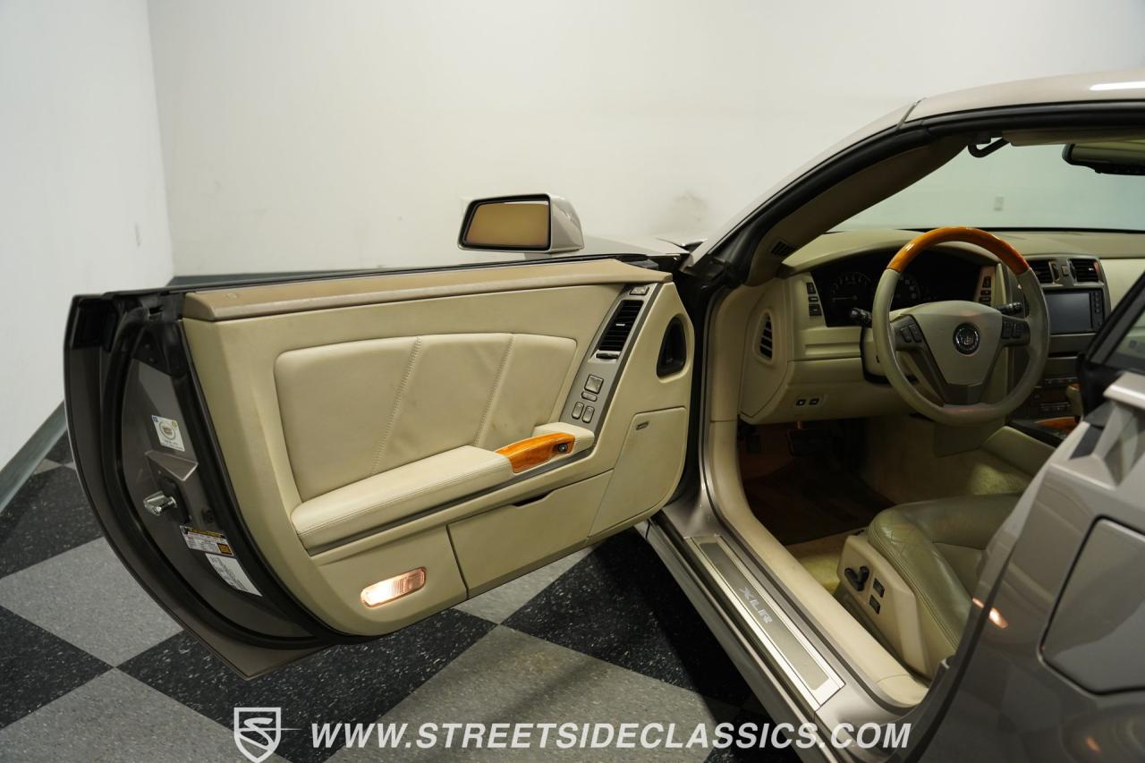 2004 Cadillac XLR