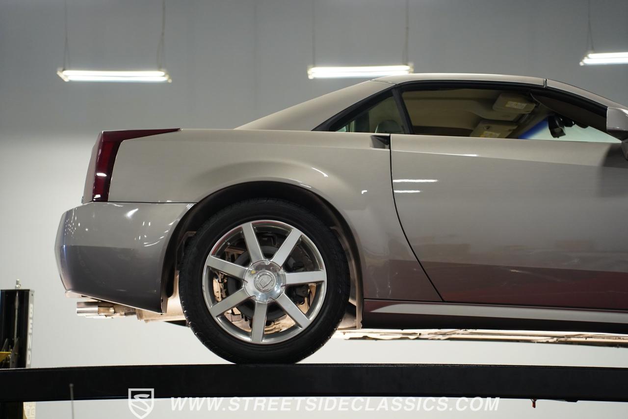 2004 Cadillac XLR