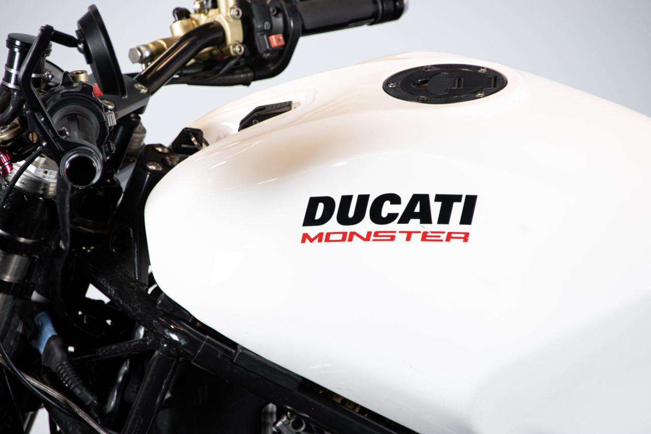1998 Ducati MONSTER 900