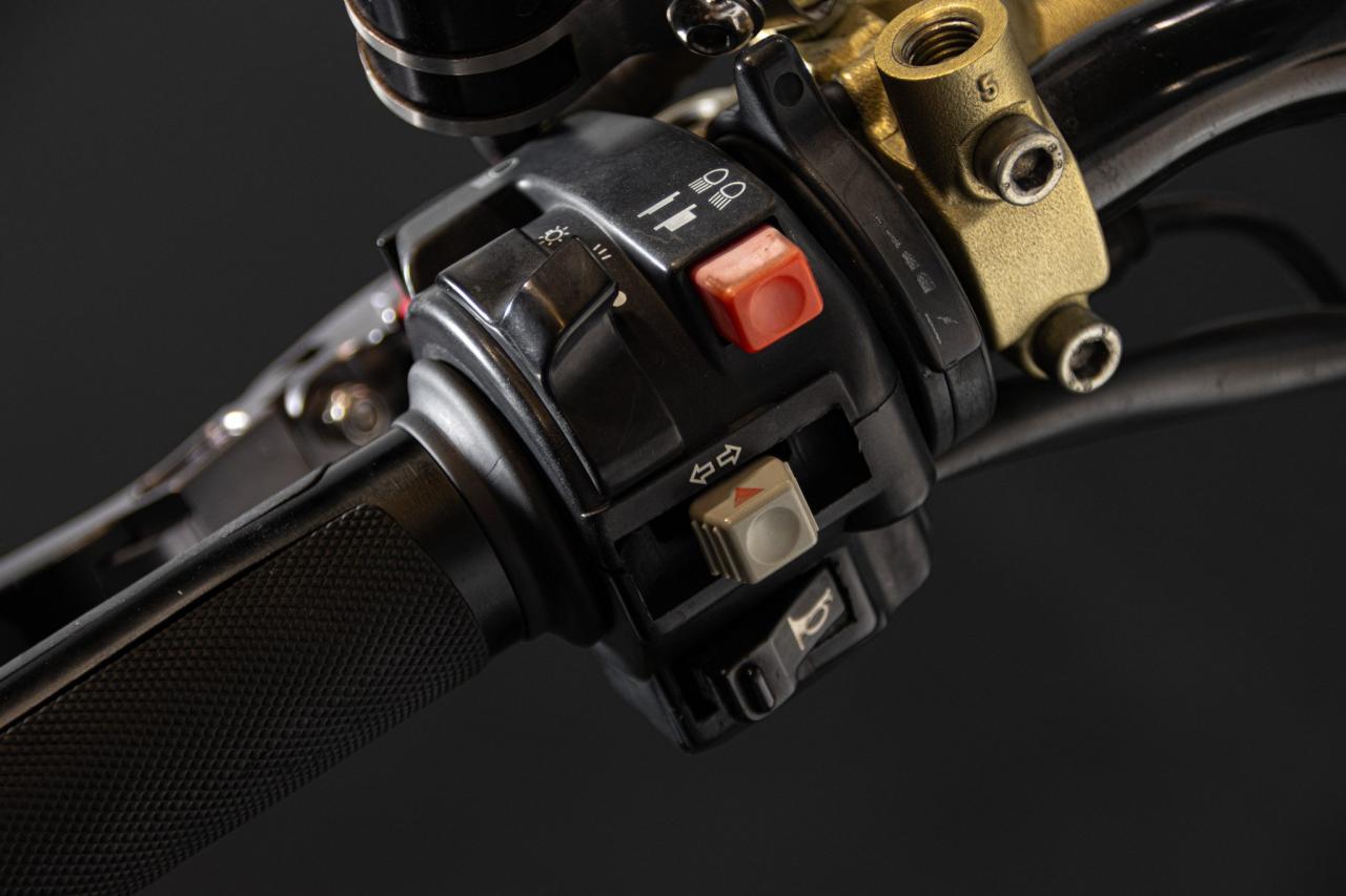 1998 Ducati MONSTER 900