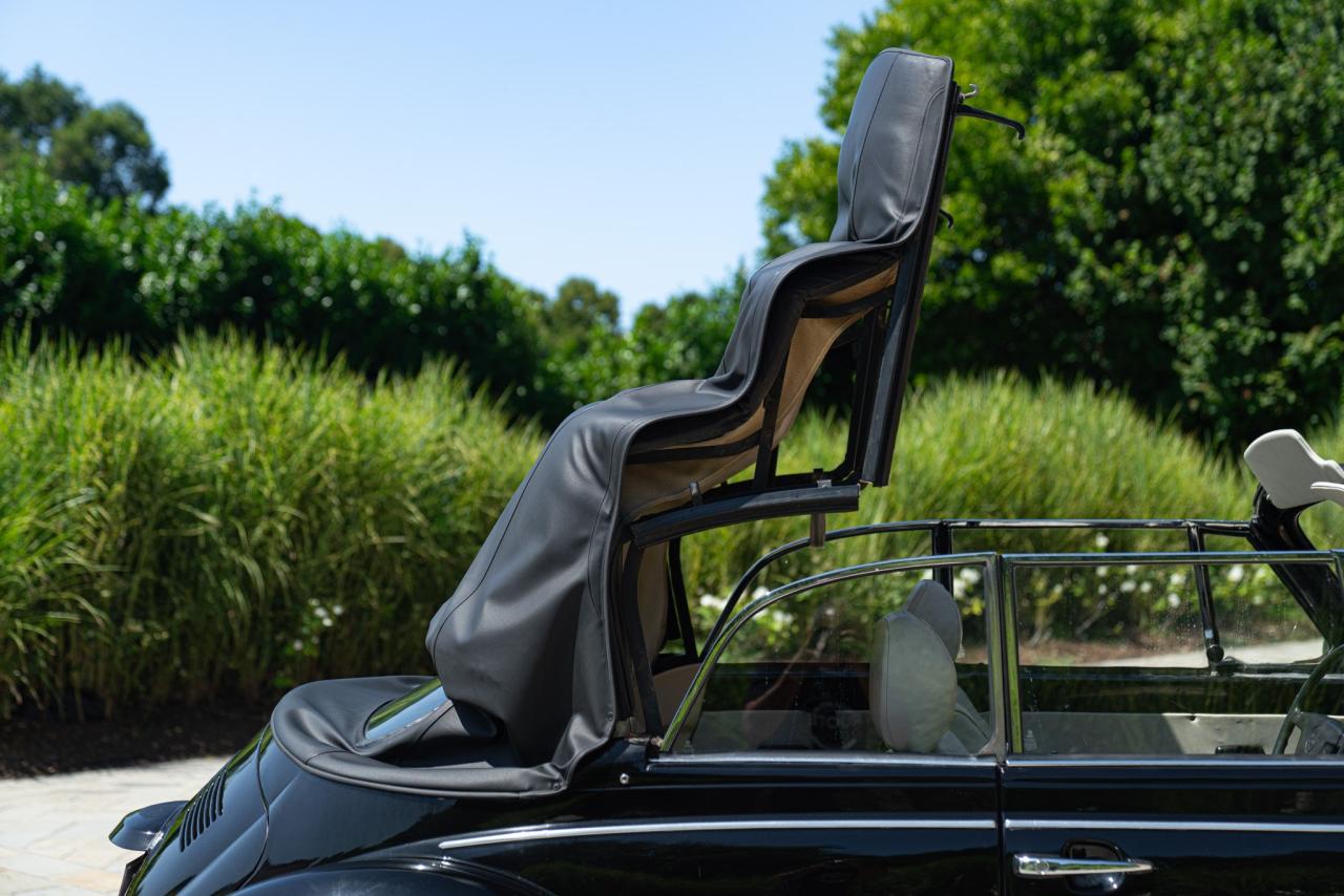 1975 Volkswagen MAGGIOLONE CABRIOLET 1303