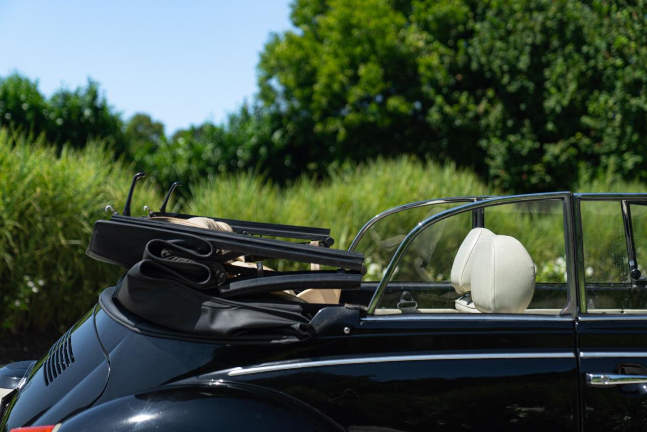 1975 Volkswagen MAGGIOLONE CABRIOLET 1303