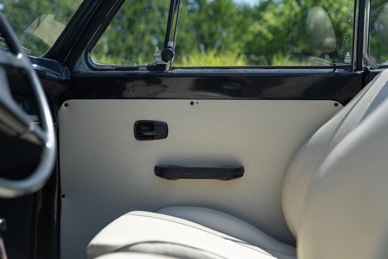 1975 Volkswagen MAGGIOLONE CABRIOLET 1303