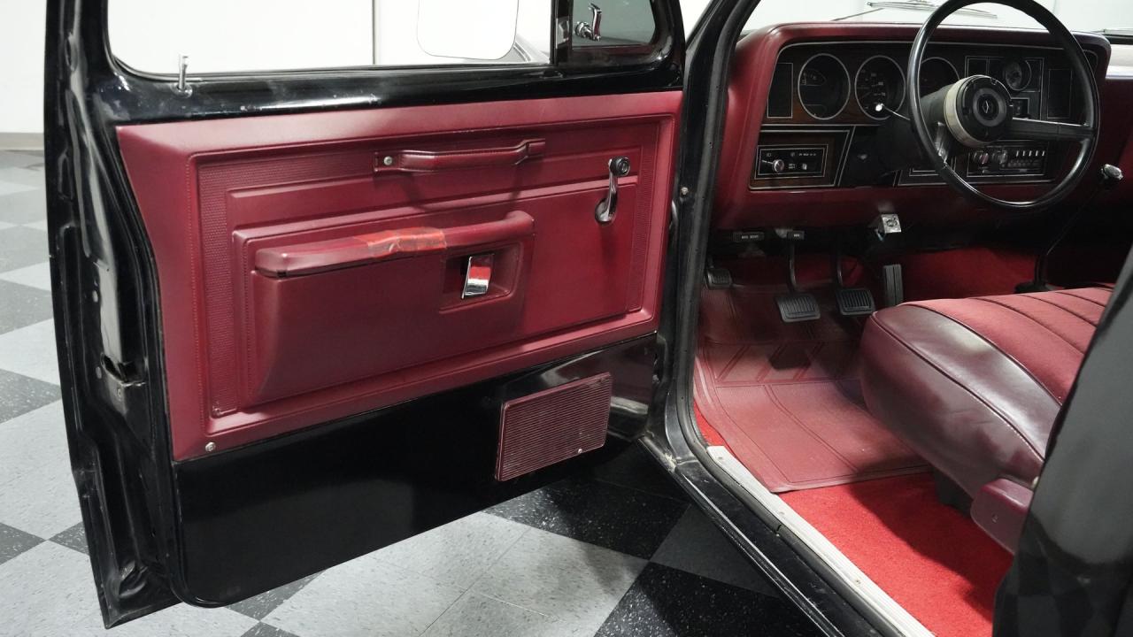 1983 Dodge D150 YS2 Miser