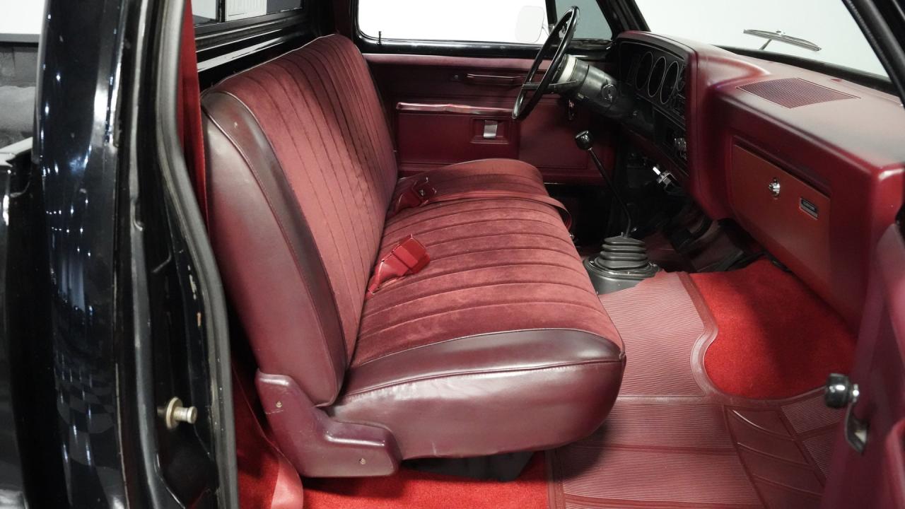 1983 Dodge D150 YS2 Miser