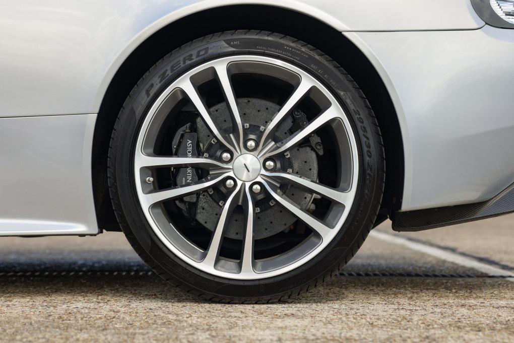 2011 Aston Martin DBS