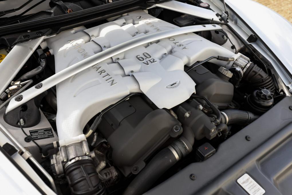 2011 Aston Martin DBS