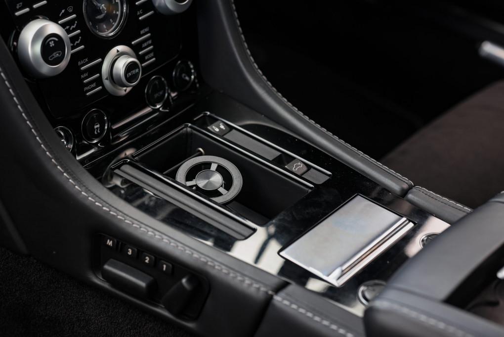 2011 Aston Martin DBS