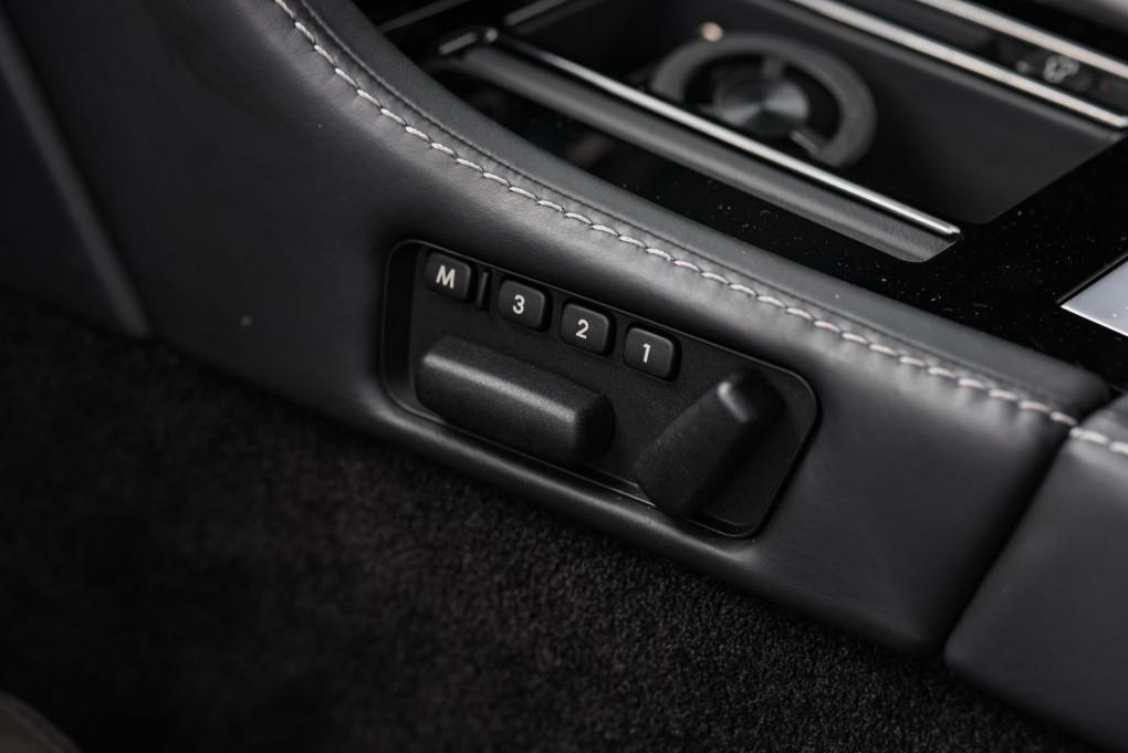 2011 Aston Martin DBS