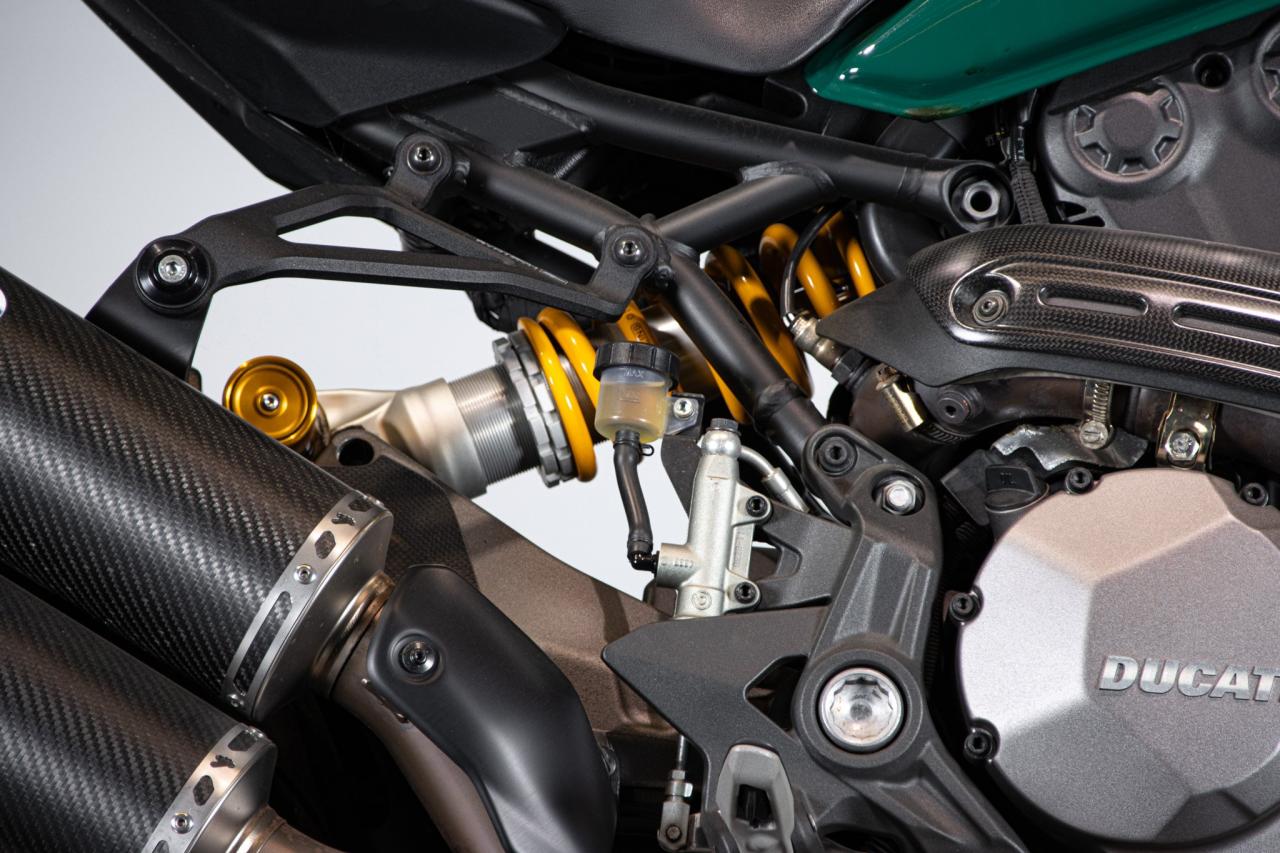 2018 Ducati MONSTER 25&deg; ANNIVERSARIO