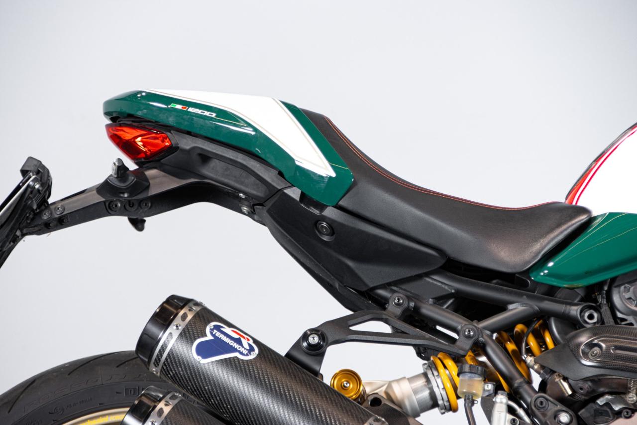 2018 Ducati MONSTER 25&deg; ANNIVERSARIO