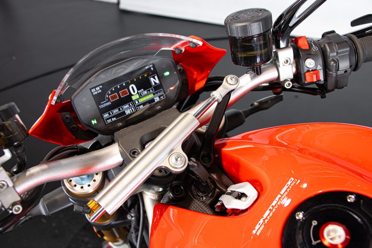 2018 Ducati MONSTER 25&deg; ANNIVERSARIO