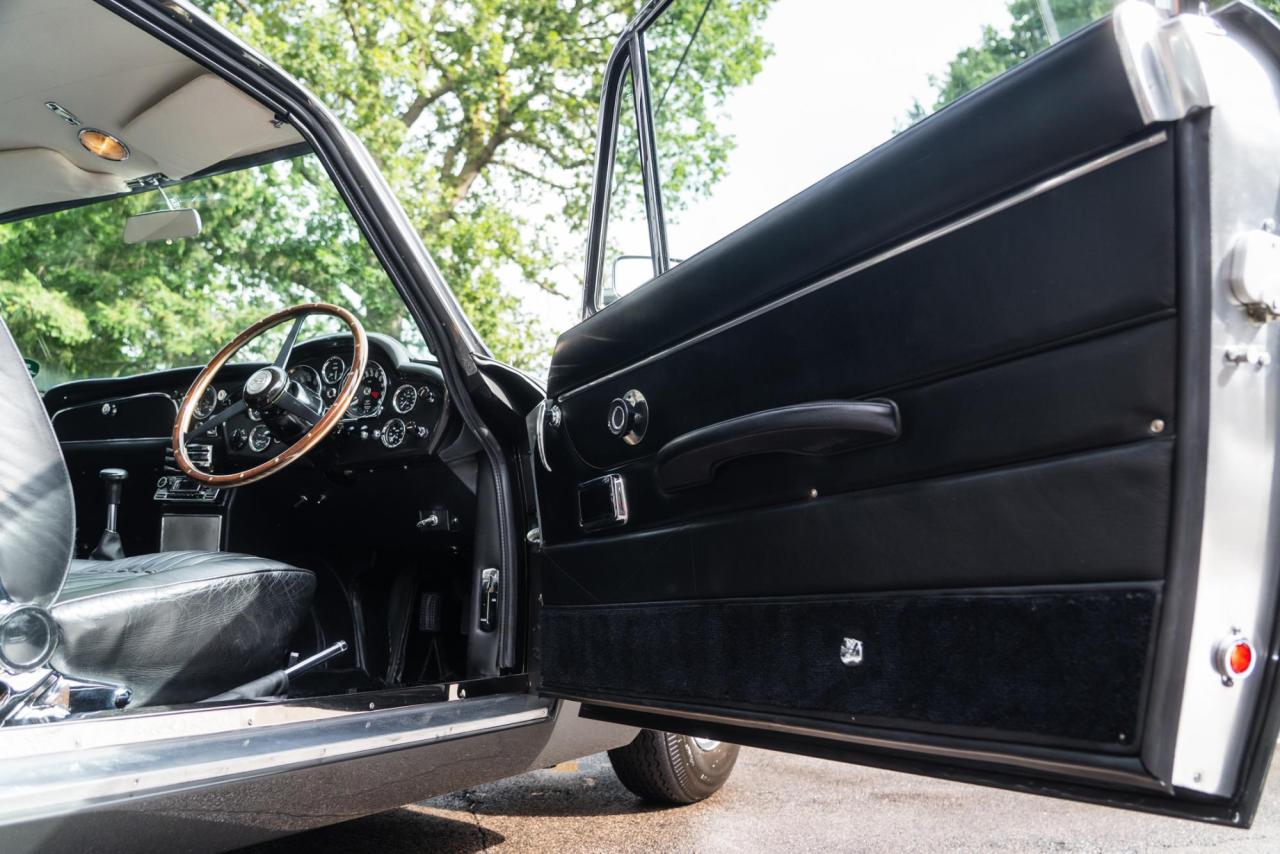 1970 Aston Martin DB6 MK 2 VANTAGE