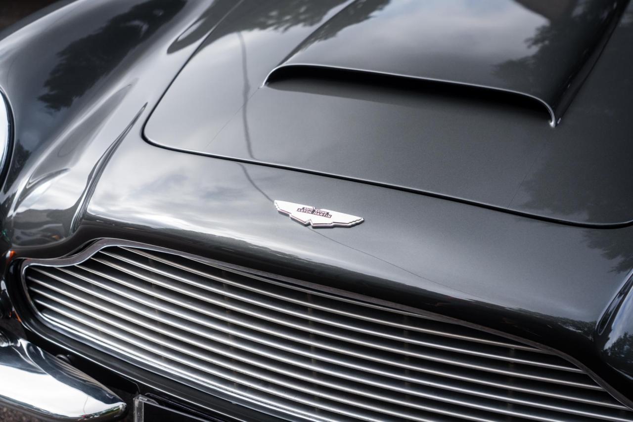 1970 Aston Martin DB6 MK 2 VANTAGE