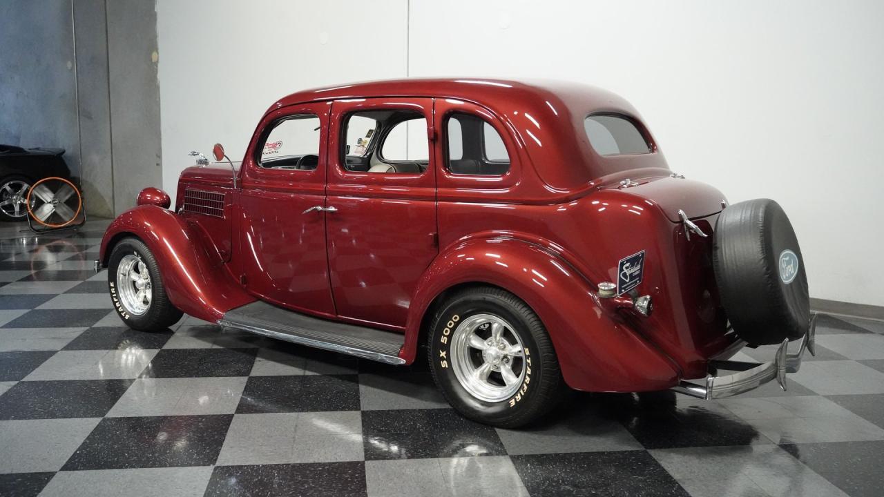 1935 Ford Fordor