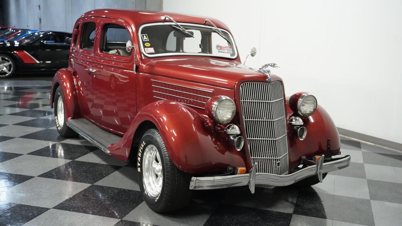 1935 Ford Fordor