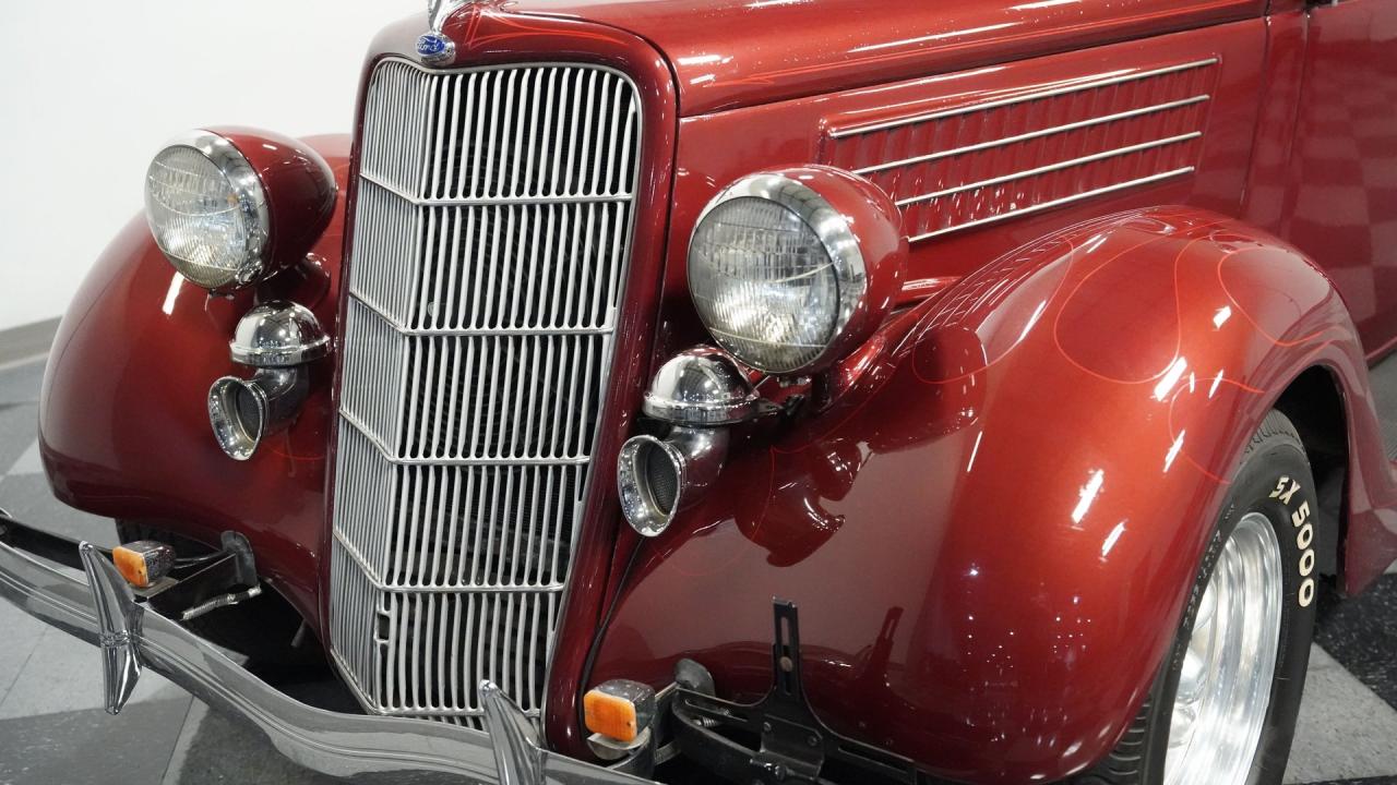 1935 Ford Fordor