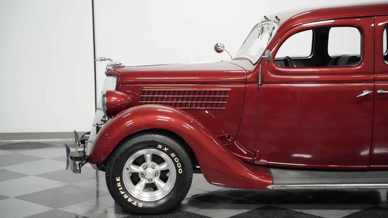 1935 Ford Fordor