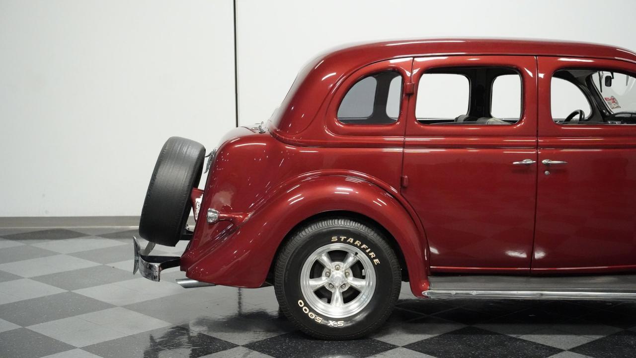 1935 Ford Fordor