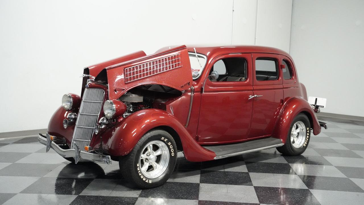 1935 Ford Fordor