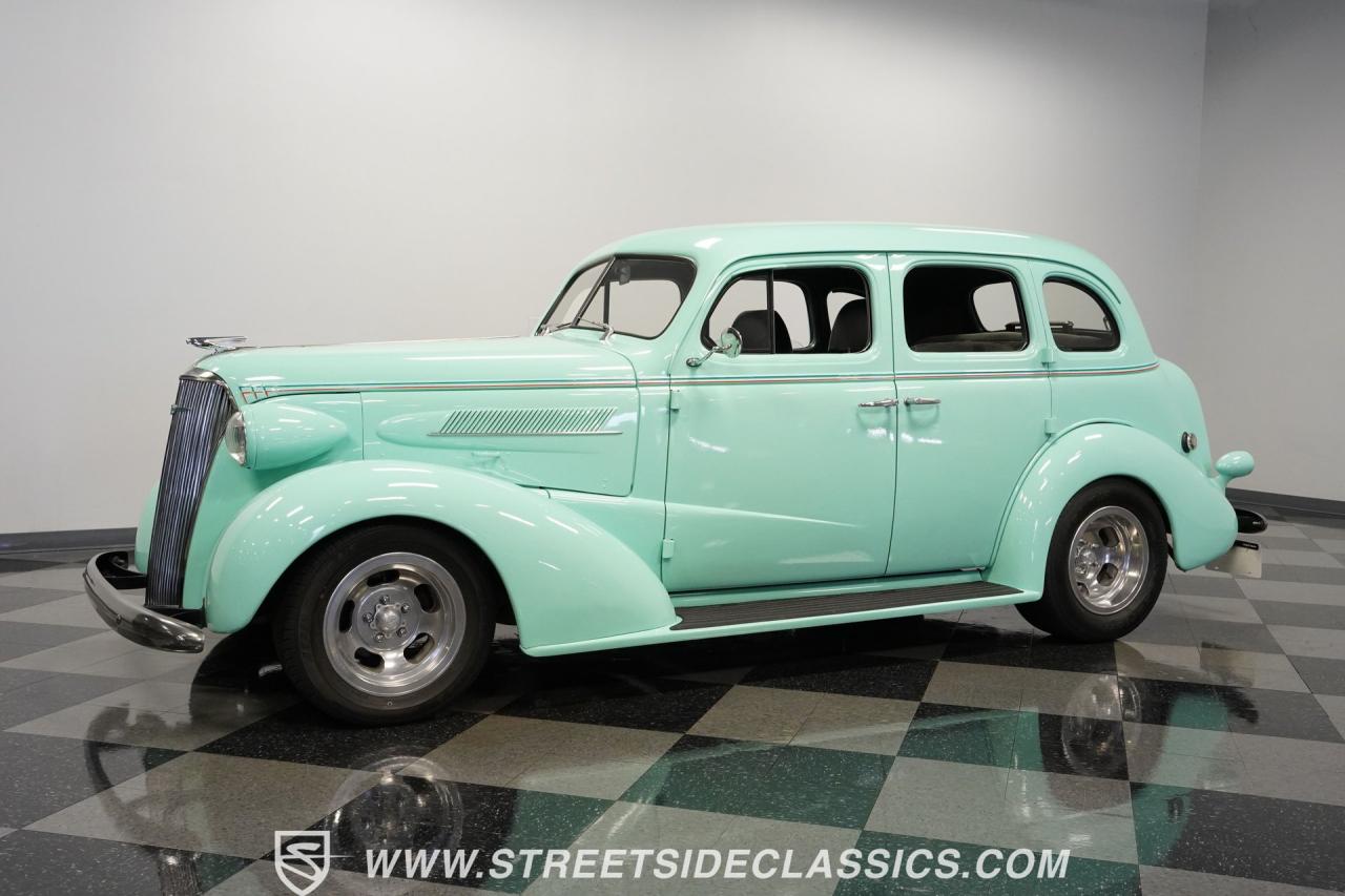 1937 Chevrolet Master Deluxe Sedan Restomod