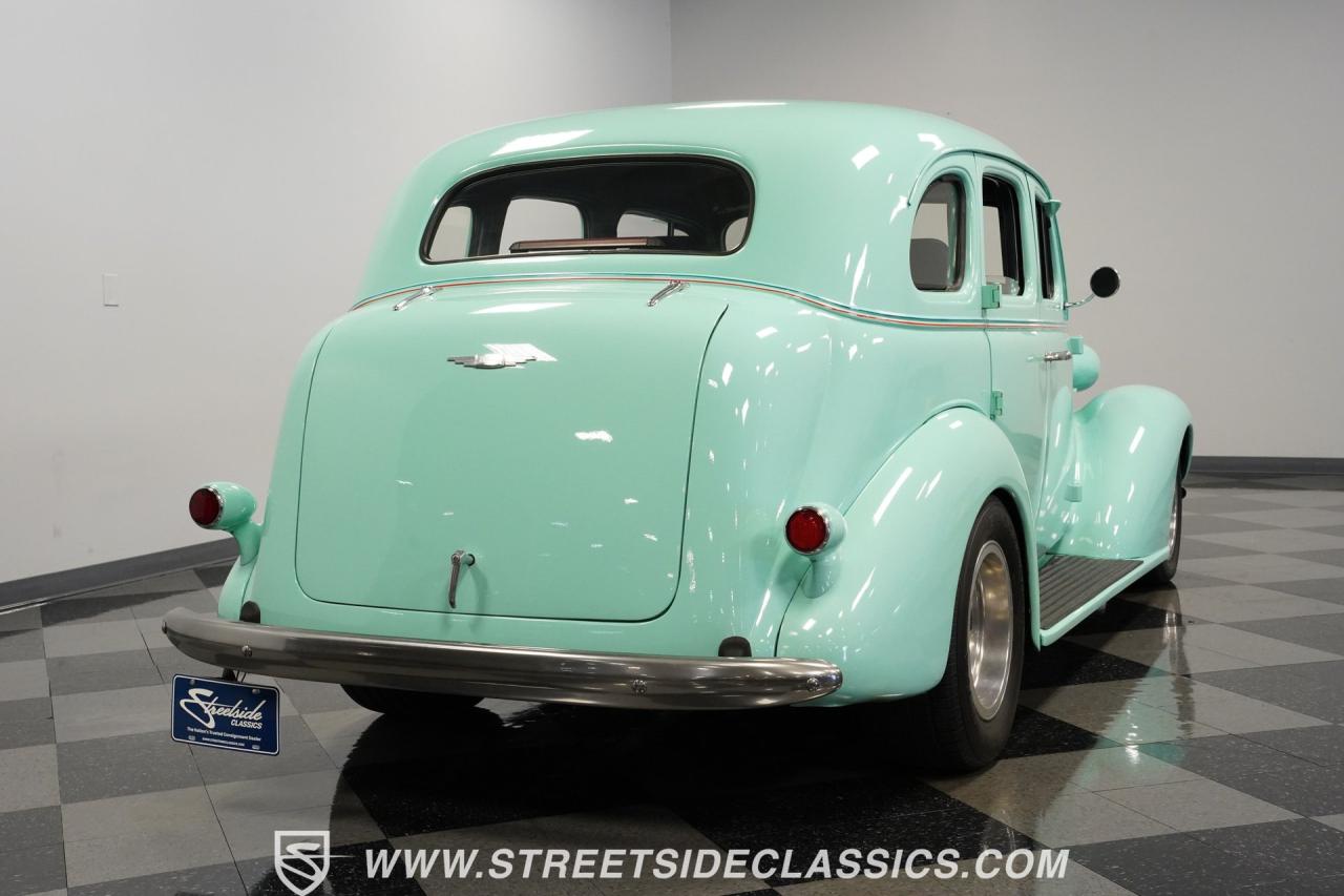 1937 Chevrolet Master Deluxe Sedan Restomod