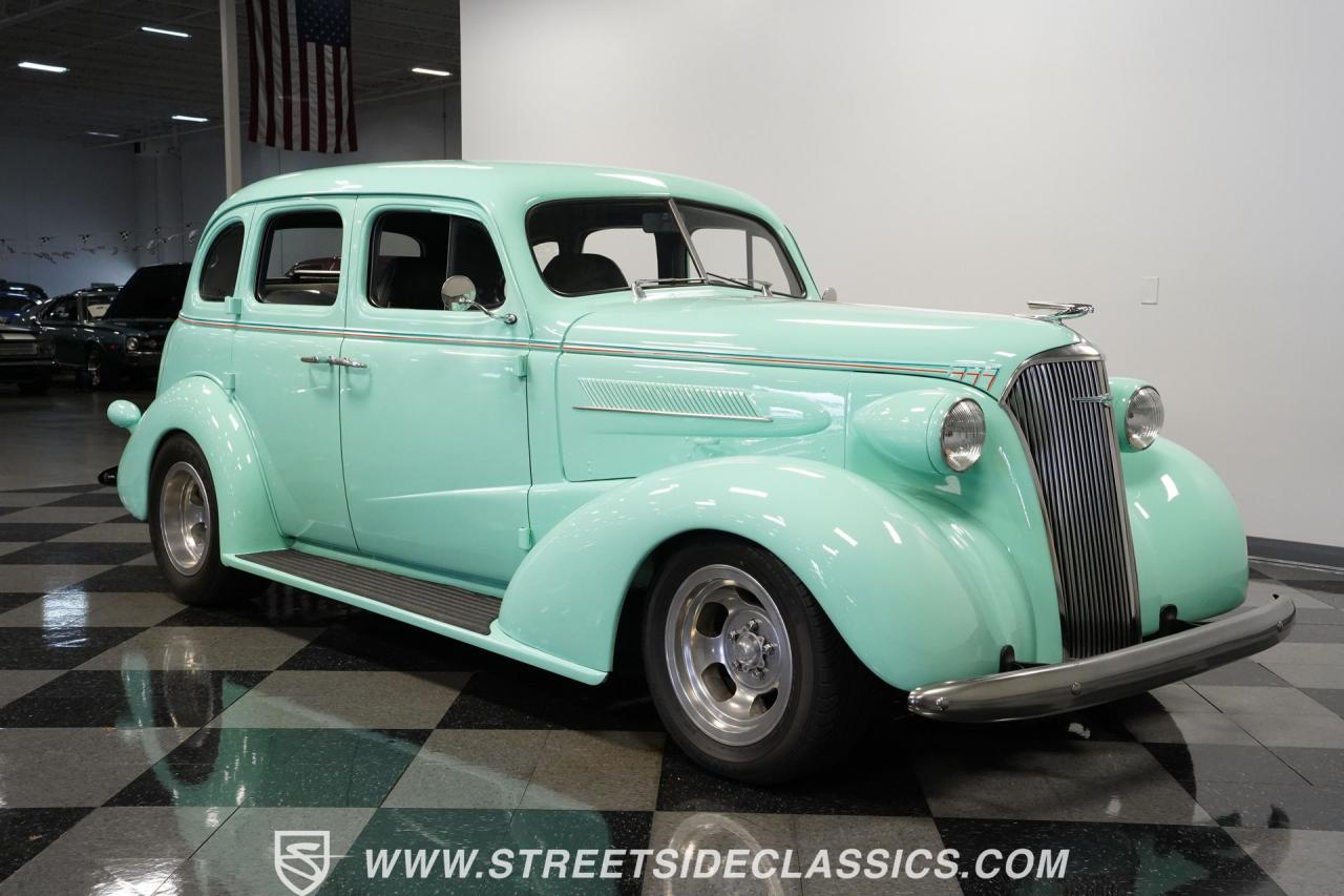 1937 Chevrolet Master Deluxe Sedan Restomod