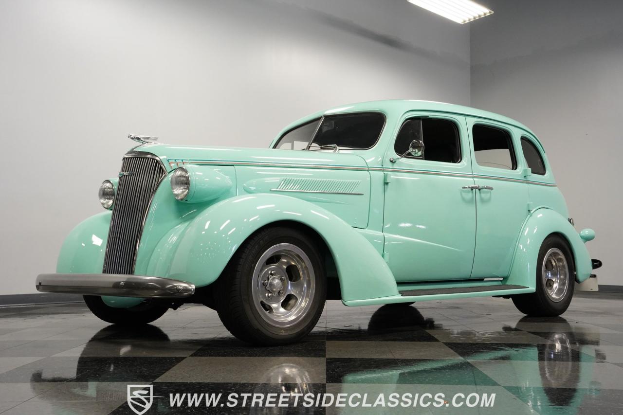 1937 Chevrolet Master Deluxe Sedan Restomod