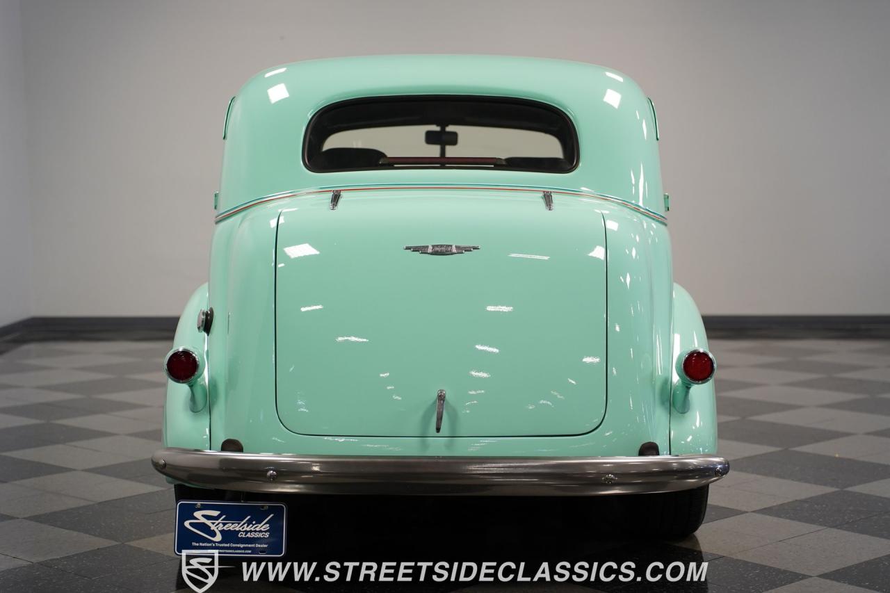 1937 Chevrolet Master Deluxe Sedan Restomod