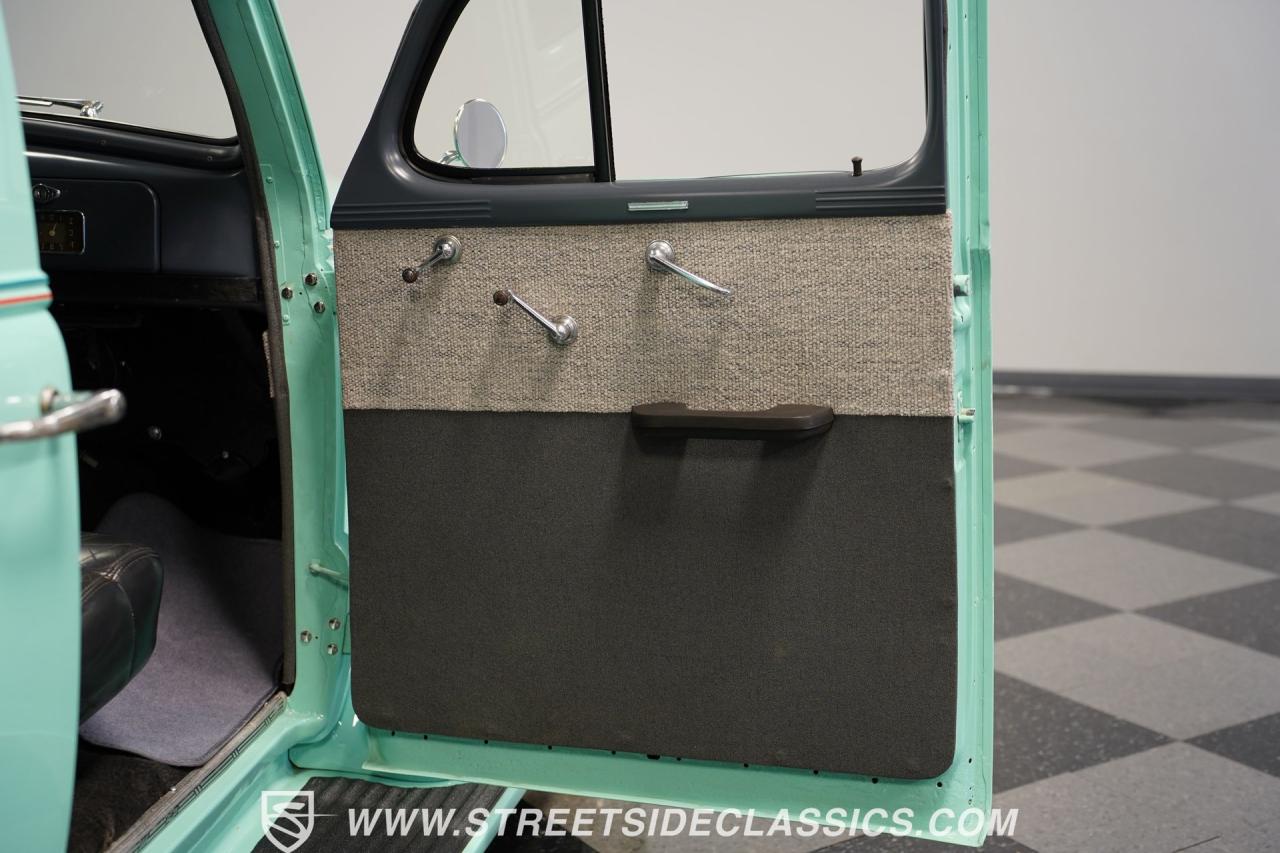 1937 Chevrolet Master Deluxe Sedan Restomod