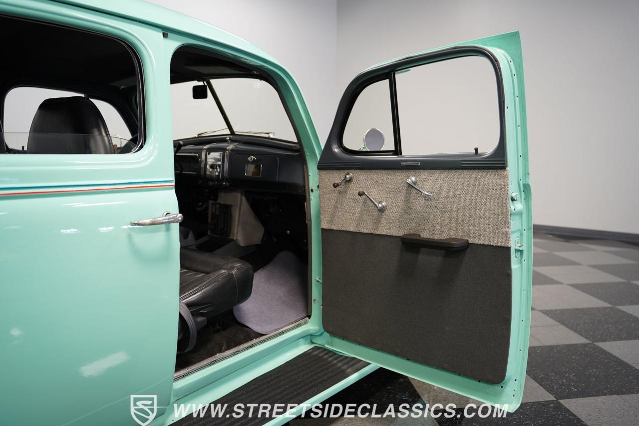 1937 Chevrolet Master Deluxe Sedan Restomod