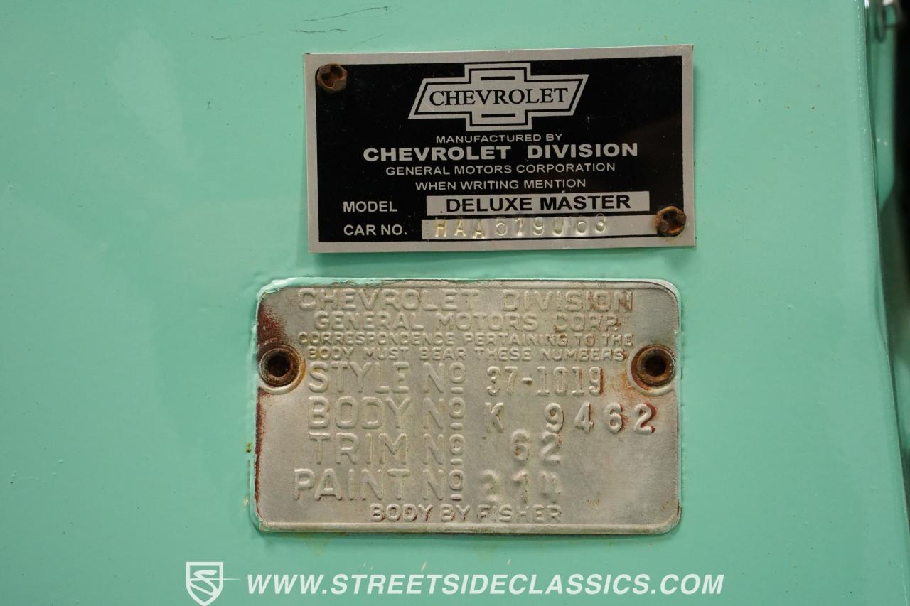 1937 Chevrolet Master Deluxe Sedan Restomod