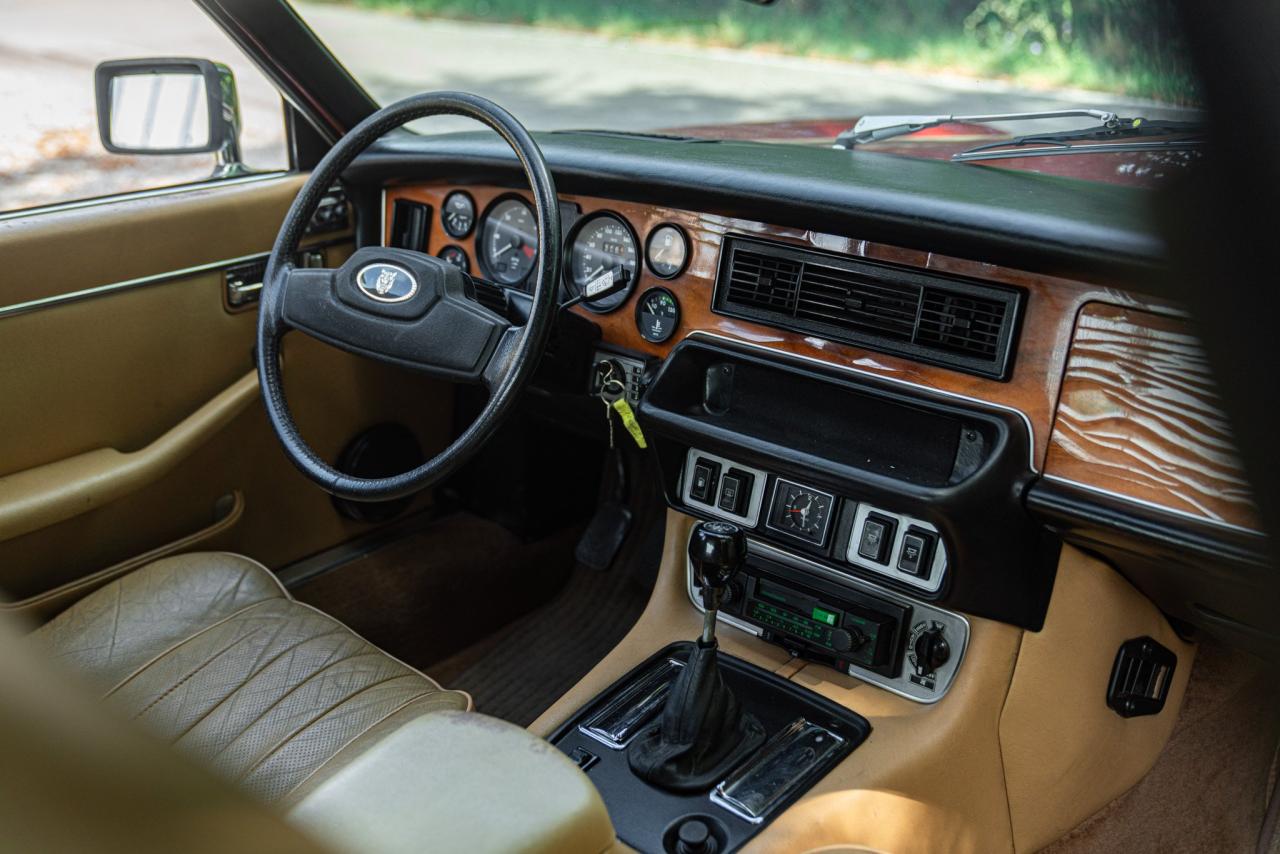 1981 Jaguar XJ6 4.2 MANUALE