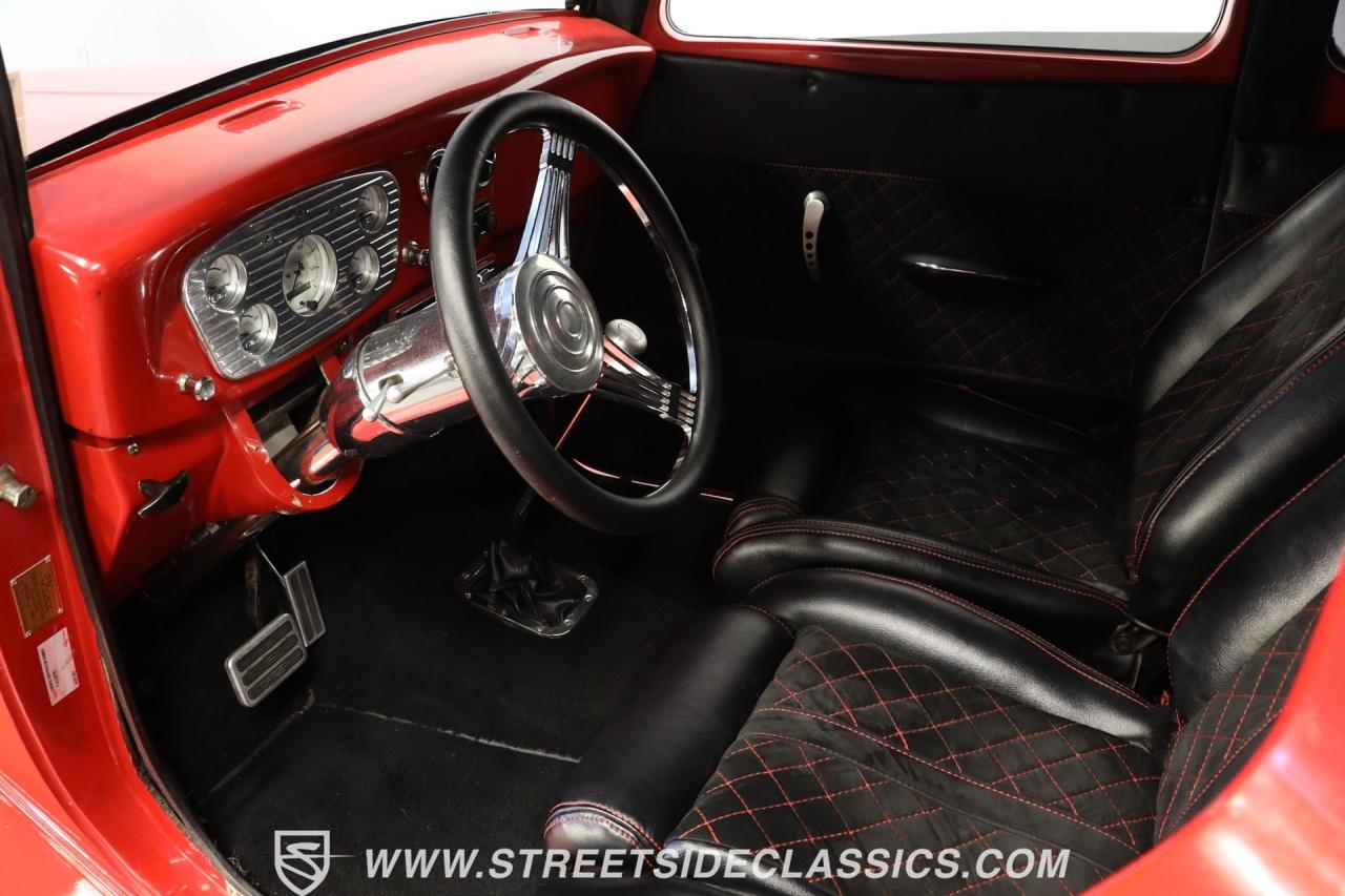 1933 Ford Victoria Streetrod