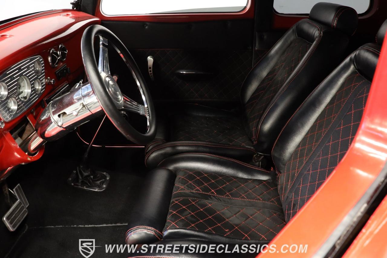 1933 Ford Victoria Streetrod