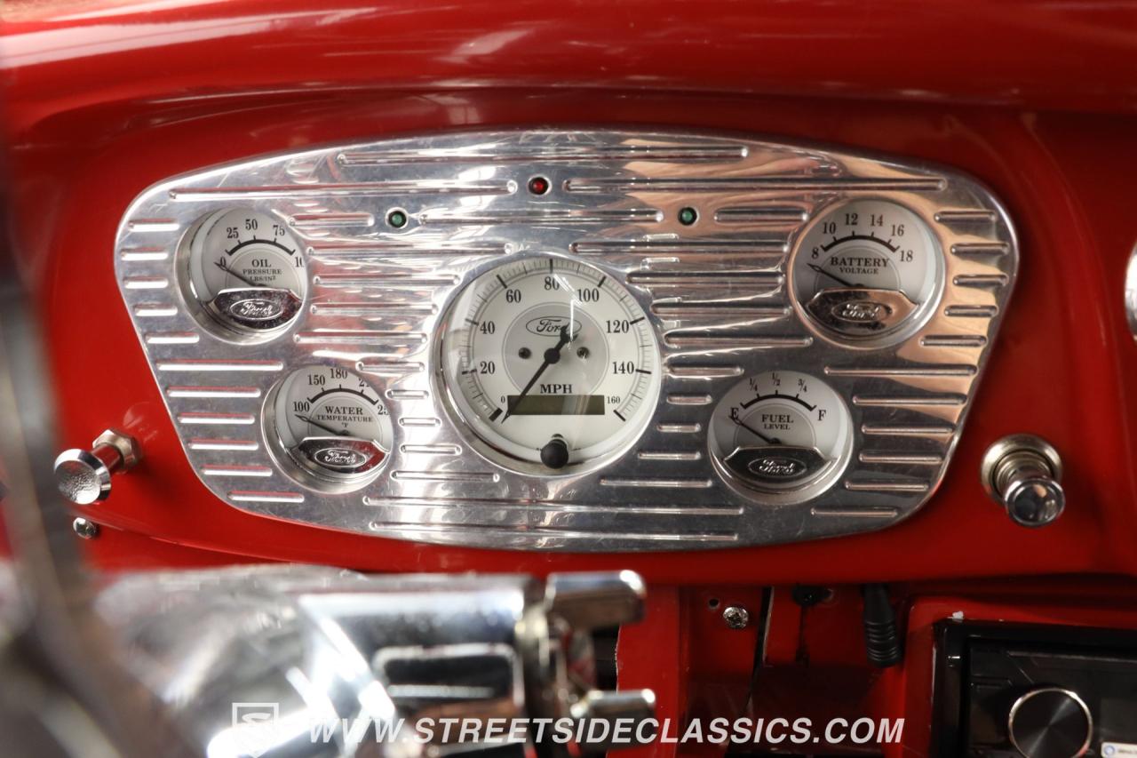 1933 Ford Victoria Streetrod