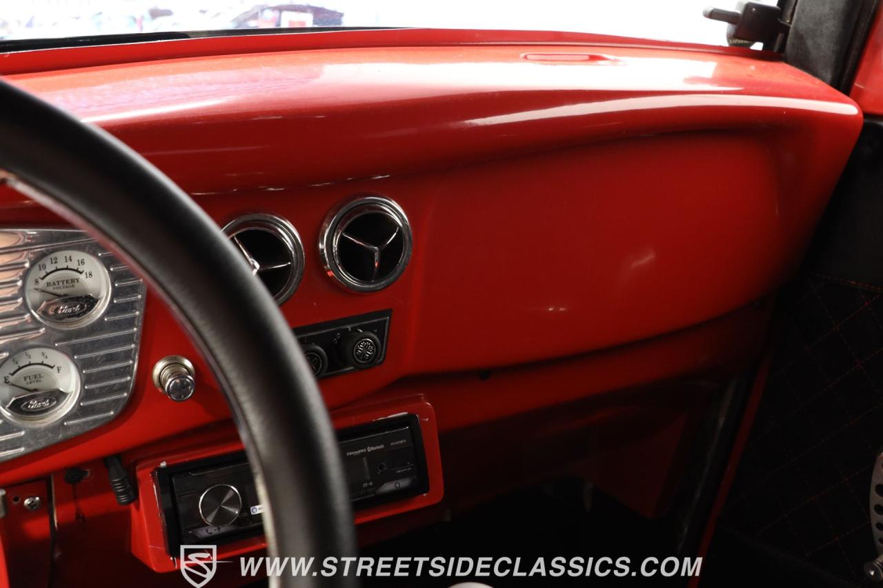 1933 Ford Victoria Streetrod