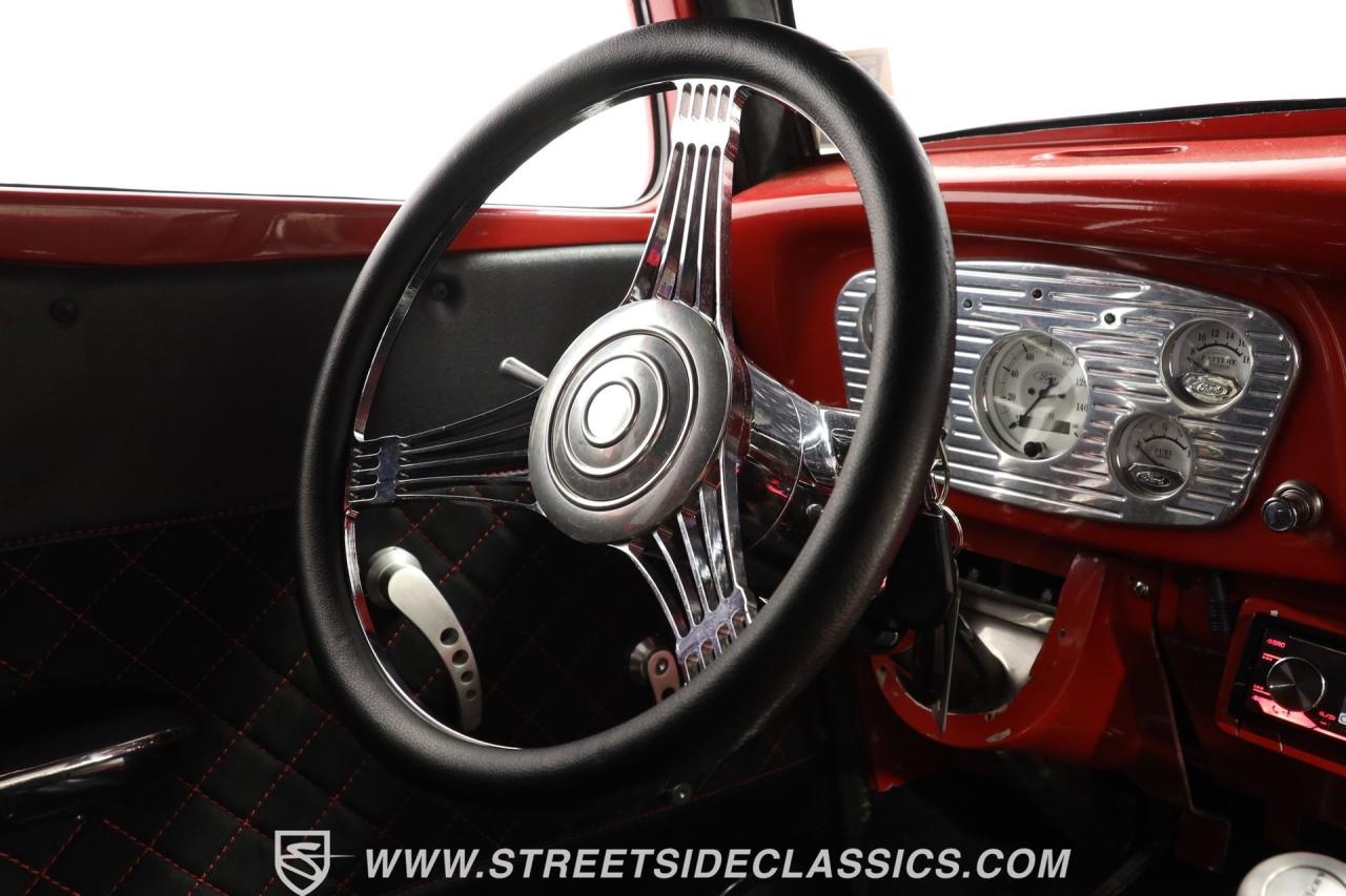 1933 Ford Victoria Streetrod