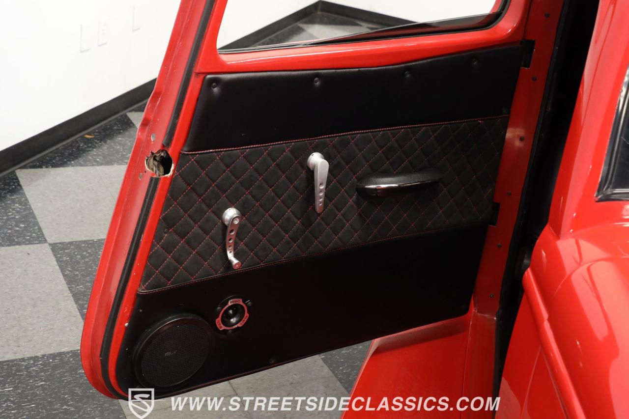 1933 Ford Victoria Streetrod